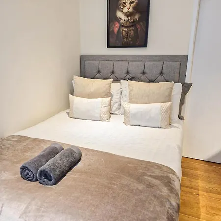 Apartment Chic 2-bedroom Flat In Vauxhall Near The Oval London