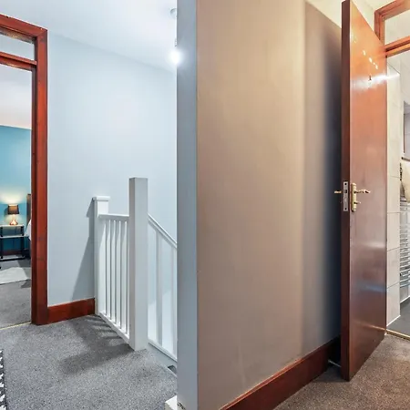 Spacious 3Br Flat In Paddington And Hyde Park Apartment *