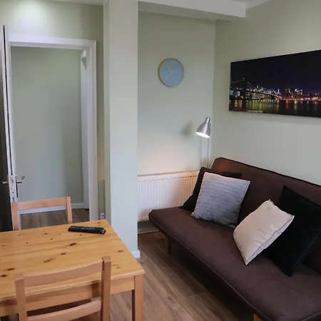 Homely Family Hideaway *