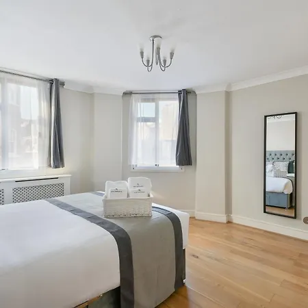 Avari - Princeton Collection Apartment