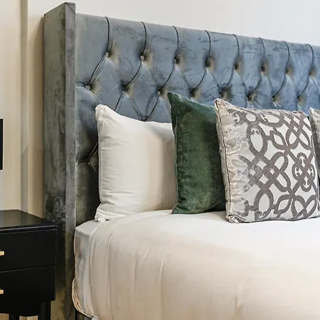 Apartment Avari - Princeton Collection