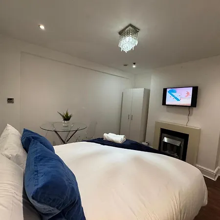 The Riverside Haven * London