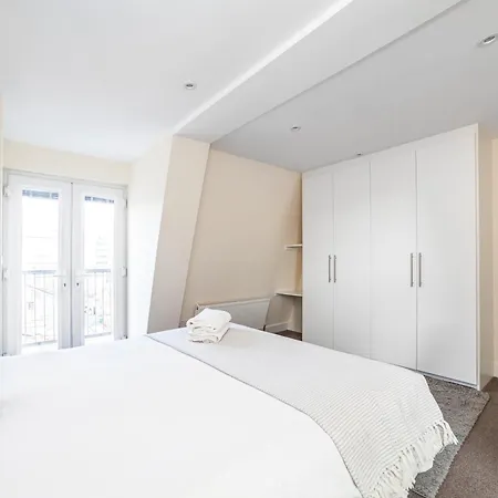 Apartment Perfect 3 King Bed Flat Near Islington *
