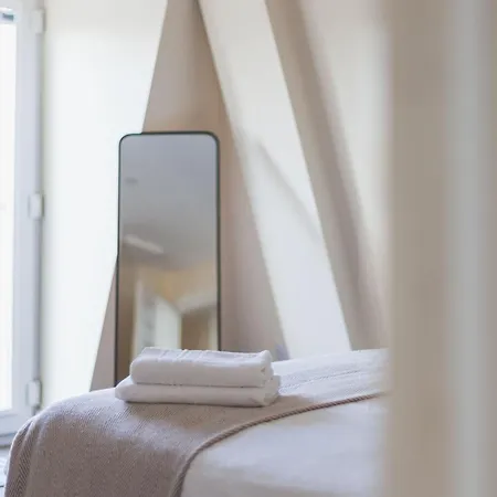 Perfect 3 King Bed Flat Near Islington Apartment *