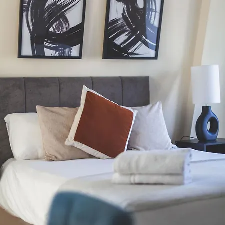 Perfect 3 King Bed Flat Near Islington *