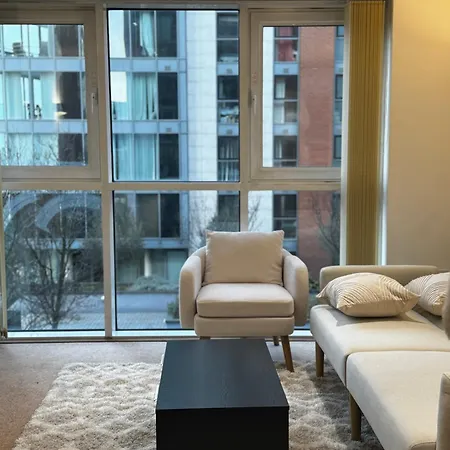 Entire Flat O2 Cable Cars Apartment *