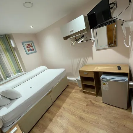Guest house Accommodation Plus