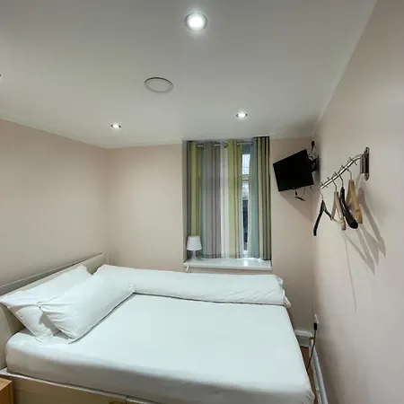 Accommodation Plus Guest house *