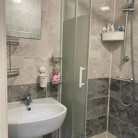 Guest house Accommodation Plus *