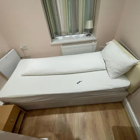 Accommodation Plus