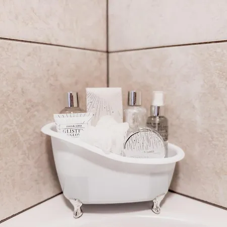 Chelsea Iconic Area Apartment London