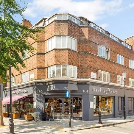 Chelsea Iconic Area London