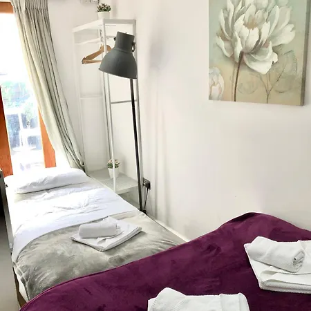 Euston Private Bedrooms 119a 1-4 Homestay London
