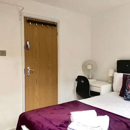 Euston Private Bedrooms 119a 1-4 *