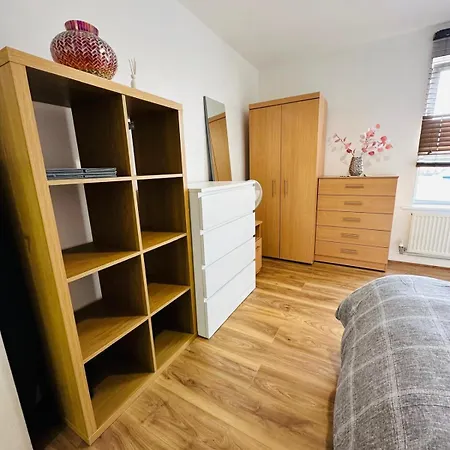 Apartment Luxury Near *