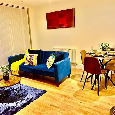 Apartment Deluxe In Royal Docks
