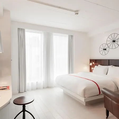 Hotel Ruby Lucy