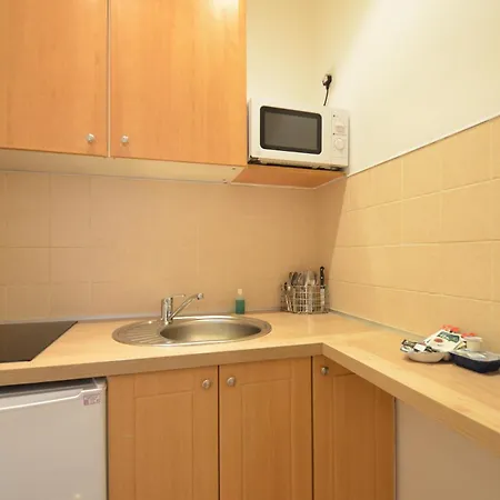 Amber Hotel-suites Hotel