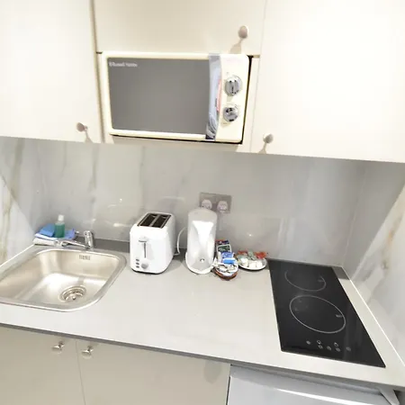 Amber Hotel-suites 3* London