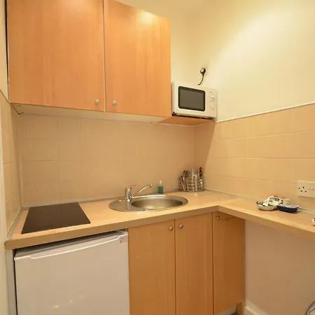 Amber Hotel-suites 3*