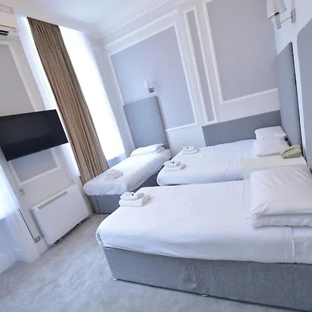 Amber Hotel-suites Hotel
