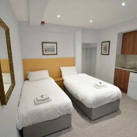 Hotel Amber Hotel-suites 3*