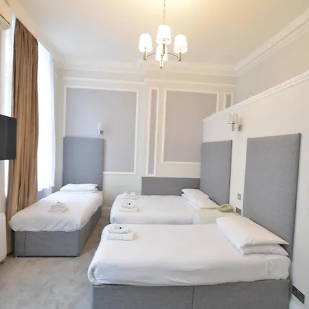 Hotel Amber Hotel-suites 3*