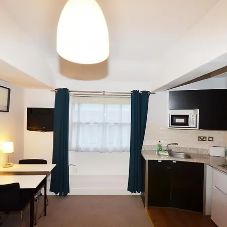 Amber Hotel-suites 3* London