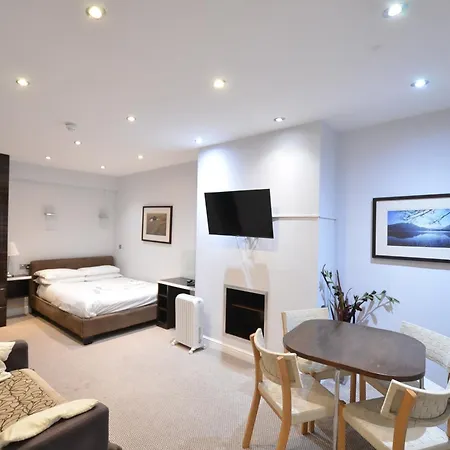 Amber Hotel-suites Hotel