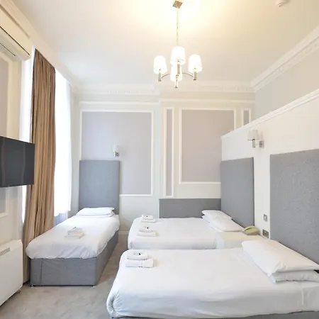 Amber Hotel-suites 3*