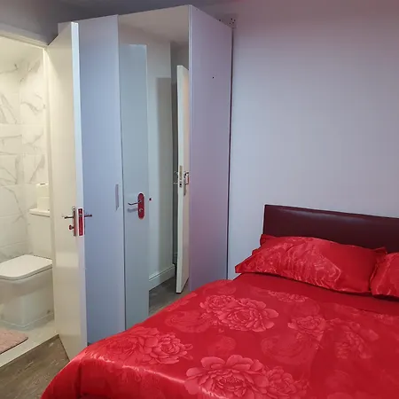 Guest house Amh - Greenford Station Northolt (Greater London)