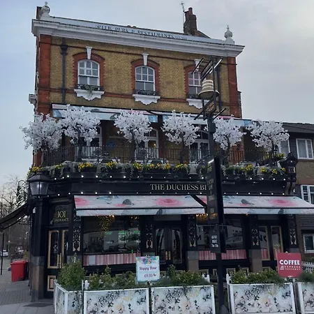 The Duchess Belle Hotel