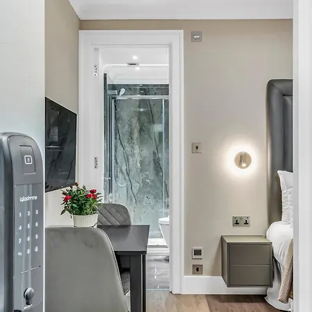 Cleveland Residences Bloomsbury Apartment London