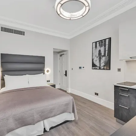 Cleveland Residences Bloomsbury * London