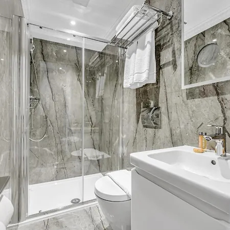 Cleveland Residences Bloomsbury Apartment London