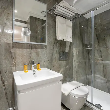 Cleveland Residences Bloomsbury Apartment London