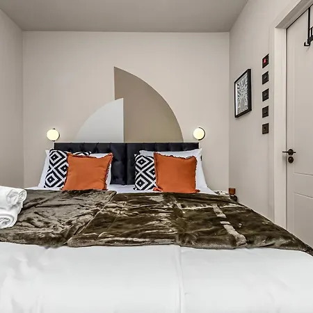 Glam Compact With Chic Kitchenette Apartment