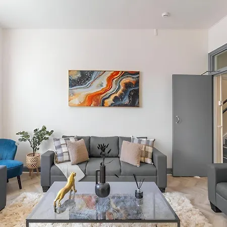 8br Gem In Prime Location Perfect For Group * London