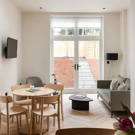 Fivem West Hampstead - North * London