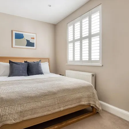 Blueground Notting Hill Garden Nr Dining Park Lon-414 Apartment *