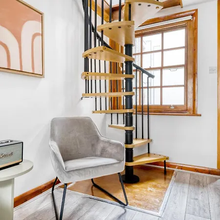 Blueground Shoreditch Furnished Open Plan Lon-117 London