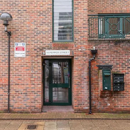 Blueground Canary Wharf Nr Offices Food Bars Lon-484 Apartment *
