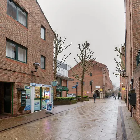 Apartment Blueground Canary Wharf Nr Offices Food Bars Lon-484 *