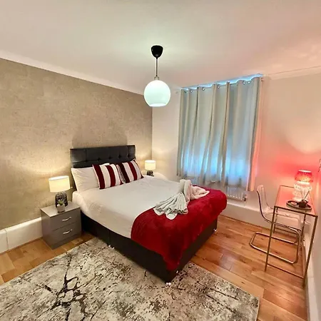 Marble Arch Beautiful Family Apartment