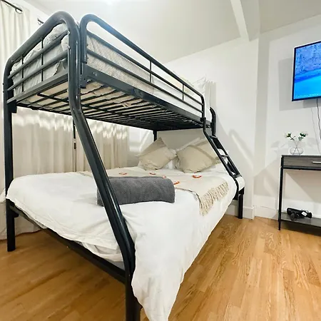Wembley Stadium Rooms, 12mins