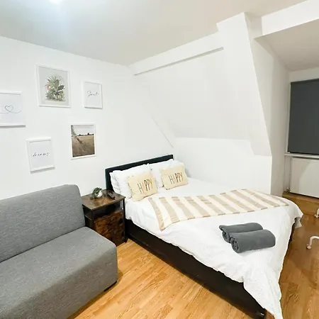 Wembley Stadium Rooms, 12mins London
