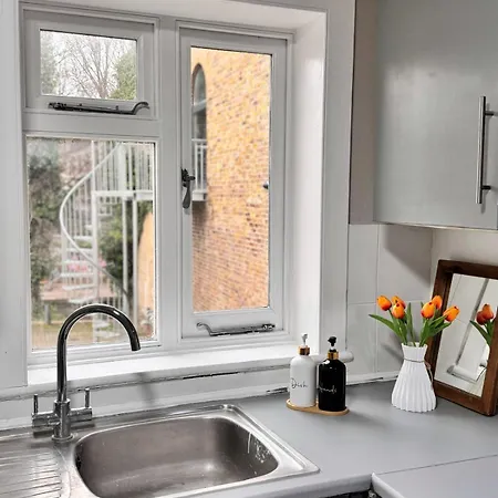 Guest house Luxury And Stylish Ensuits London
