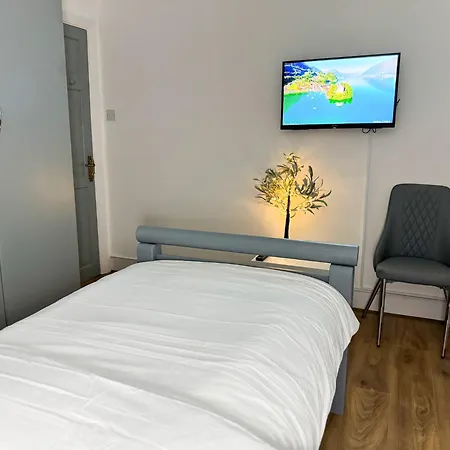 Premium Homestay