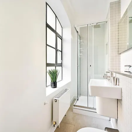 Farringdon Comfortable 3 Bed Apartment