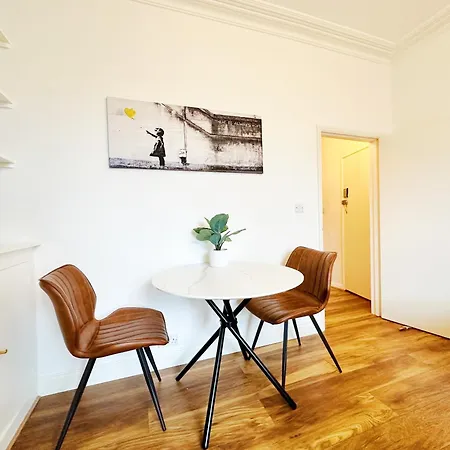 Stylish Kennington Near Tube With King Bed And Garden * London